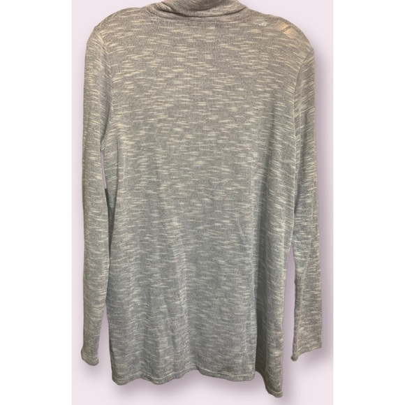 Retrology (Dress Barn) Shimmery Silver Turtleneck Sweater (size L) - Picture 3 of 8